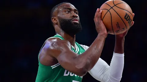 日职联决赛日红，世界杯竞猜策略，钻能否全力争冠终极对决解析